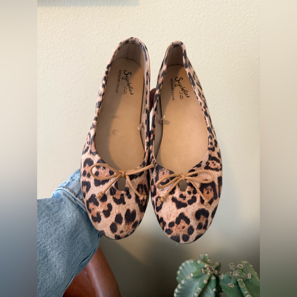 Seychelles Brown and Tan Leopard Print Flats